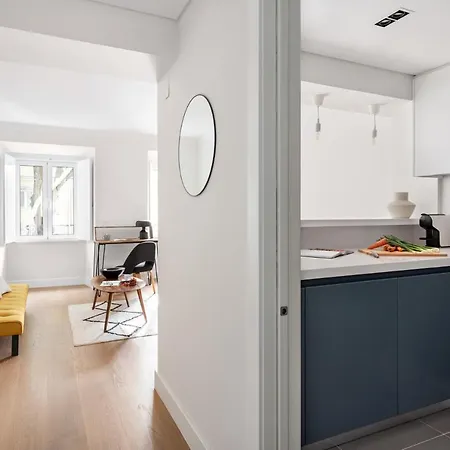 Altido Belem 1-br W/balcony & Parking Апартаменты *