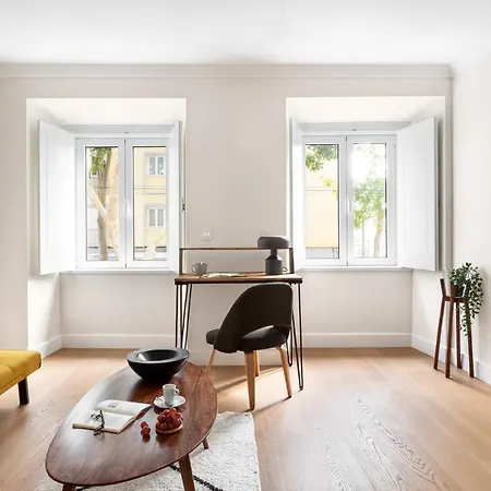 Апартаменты Altido Belem 1-br W/balcony & Parking *